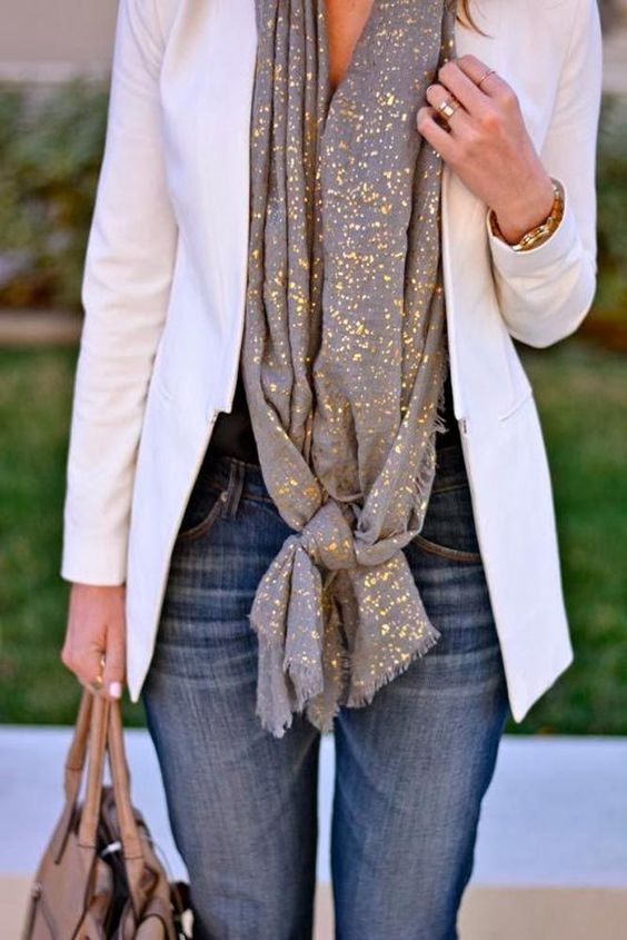 fold loop and dangle | 12 Super Stylish Ways to  Wear a Scarf | Her Beauty
