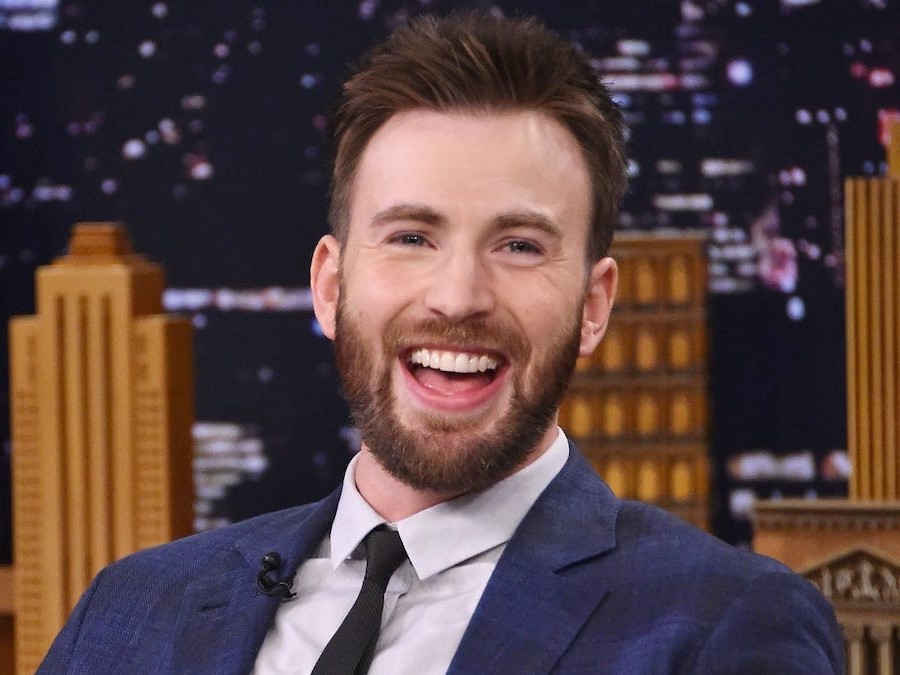 His father was a dentist | 14 Facts About Chris Evans That Just Prove His Perfection | Her Beauty