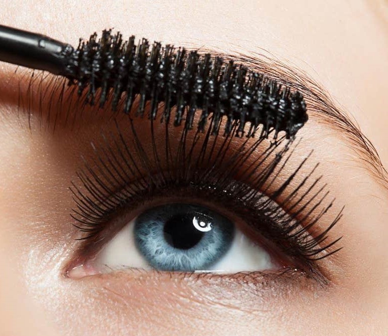 finishing with a thicker formula which adds volume | How To Apply Mascara Like A Pro | Her Beauty