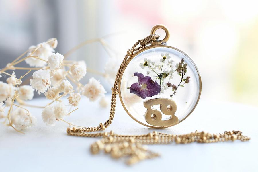 #2 | Mesmerizing Jewelry That Preserves The Beauty of Nature | HerBeauty