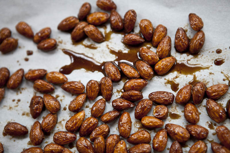 Pumpkin Pie Roasted Almonds | 12 Healthy Pumpkin Recipes Perfect for Fall | Her Beauty