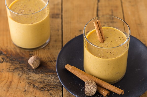 Pumpkin Pie Smoothie | 12 Healthy Pumpkin Recipes Perfect for Fall | Her Beauty
