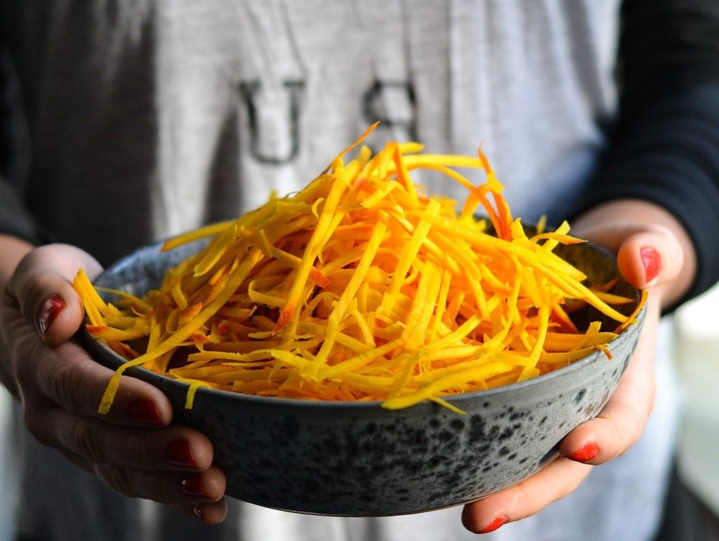 Pumpkin Spaghetti | 12 Healthy Pumpkin Recipes Perfect for Fall | Her Beauty