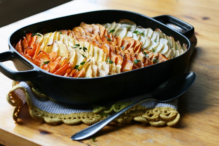 Root Vegetable Gratin | 8 Vegetarian Dish Ideas for the Thanksgiving Table | Her Beauty