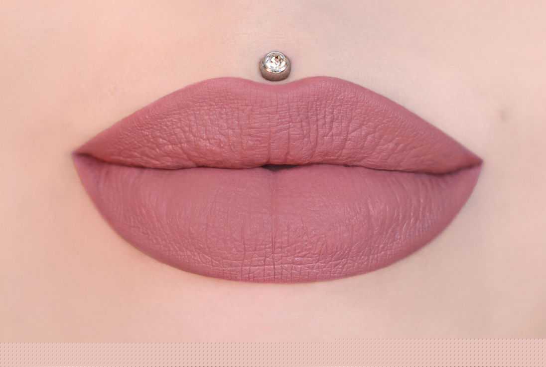 Don’t opt for a matte lipstick | | 10 Lipstick Tricks to Make Your Teeth Look Whiter | Her Beauty